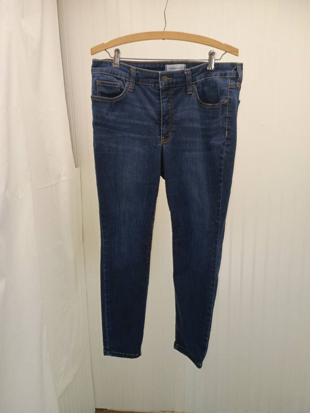 Crown & Ivy skinny jeans. size 14 Petite